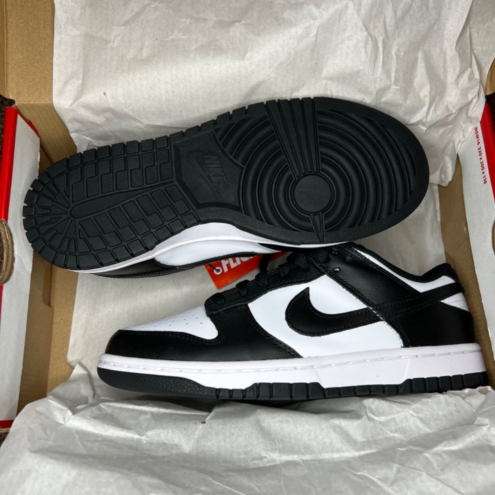 Nike Women's dunk low black and white “panda” - Picture 4 of 4